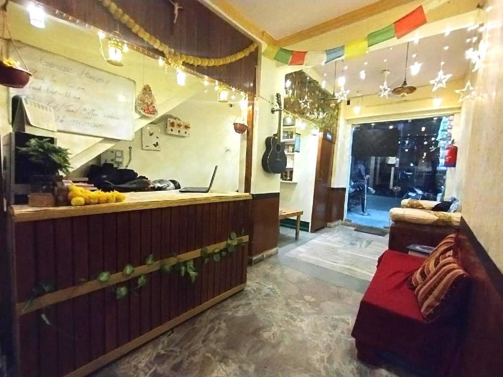 Genesis Homestay Agra  Luaran gambar